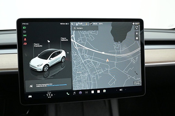 Tesla Model Y 19 of 27