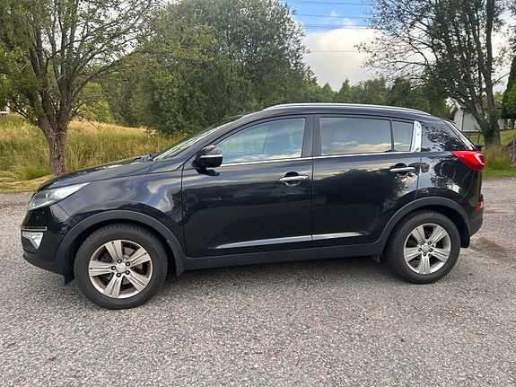 Kia Sportage 2 of 7