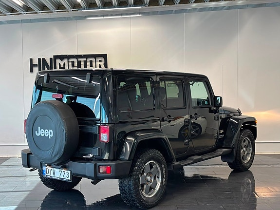 Jeep Wrangler Unlimited 7 of 24