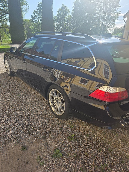 BMW 525d 2 of 10