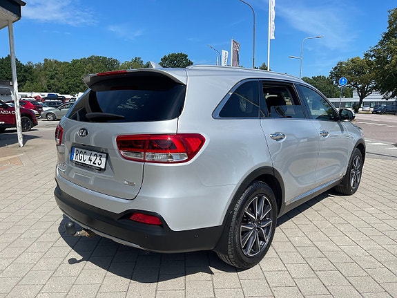 Kia Sorento 5 of 29