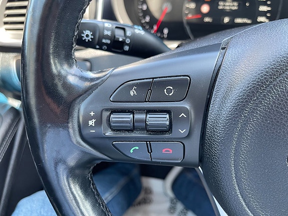 Kia Sorento 22 of 29