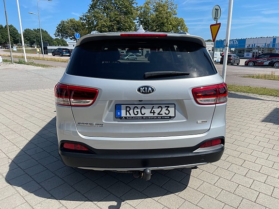 Kia Sorento 6 of 29