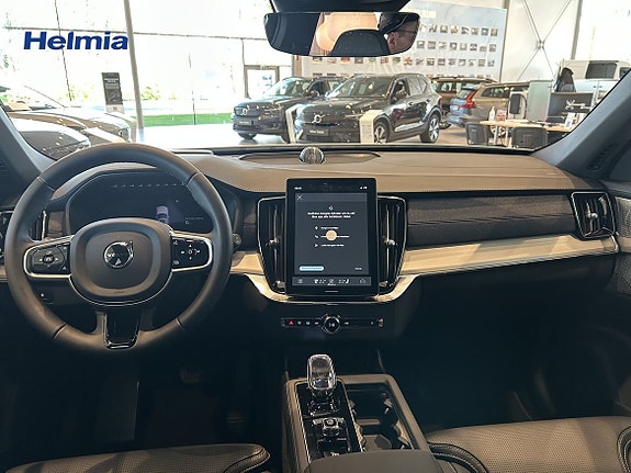 Volvo XC90 6 of 13