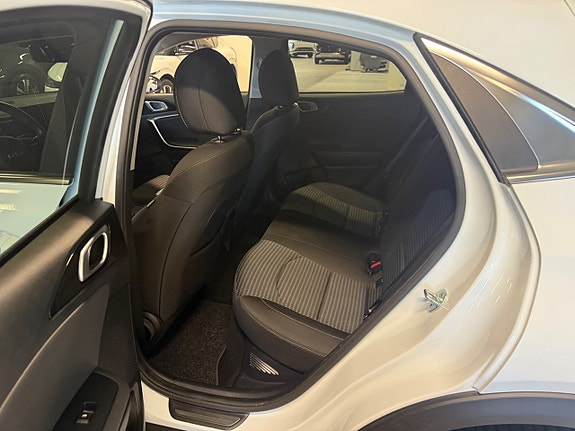 Kia XCeed 10 of 13