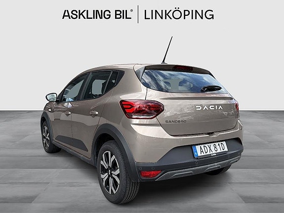 Dacia Sandero Stepway 2 of 10