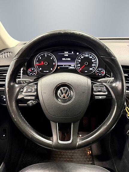 Volkswagen Touareg 23 of 29