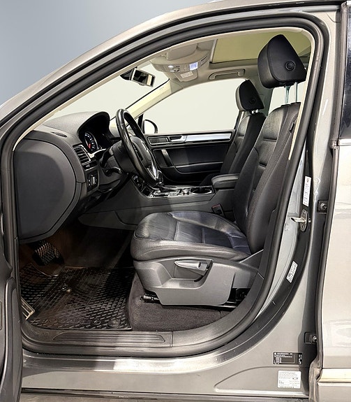 Volkswagen Touareg 10 of 29
