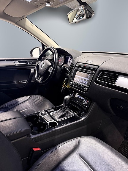 Volkswagen Touareg 14 of 29