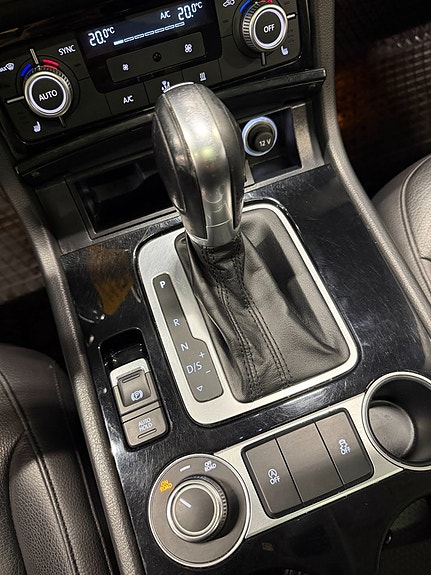 Volkswagen Touareg 26 of 29