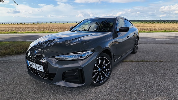 BMW i4 6 of 30