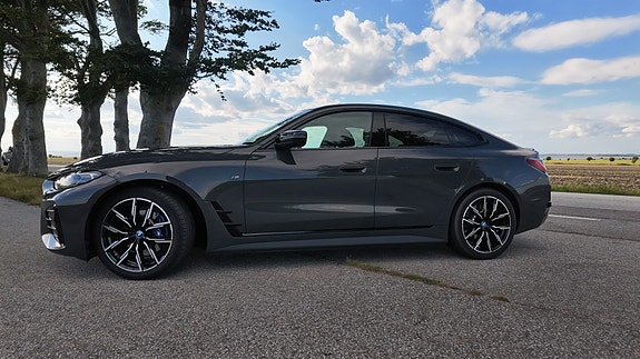 BMW i4 19 of 30