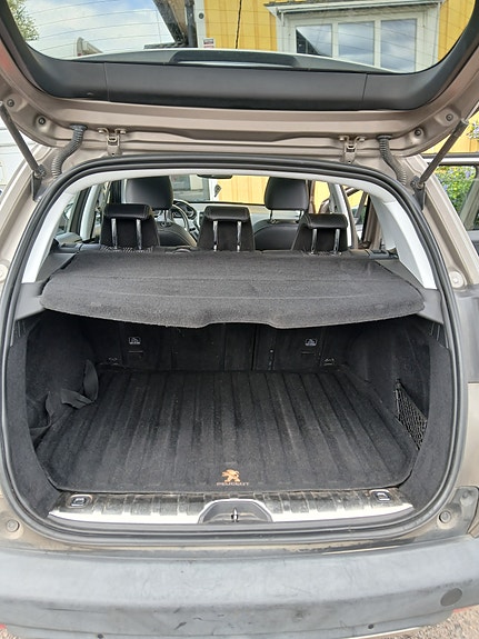 Peugeot 2008 9 of 12