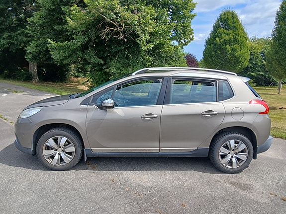 Peugeot 2008 5 of 12