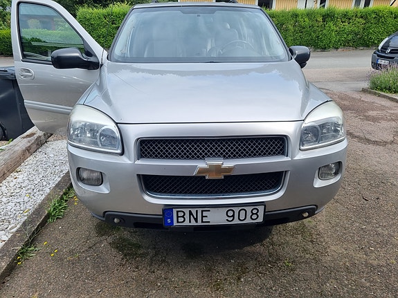 Chevrolet Uplander 4 of 8