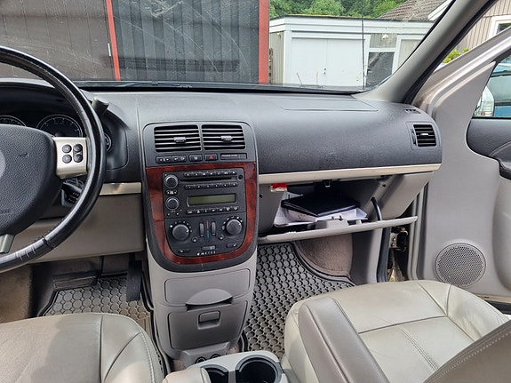 Chevrolet Uplander 5 of 8