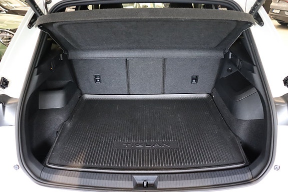Volkswagen Tiguan 6 of 30