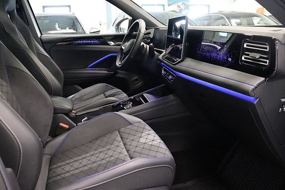 Volkswagen Tiguan 11 of 30