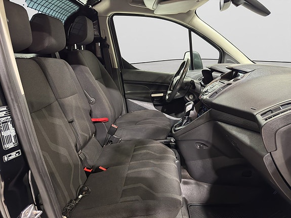 Ford Transit Connect 8 of 18