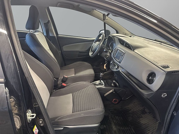 Toyota Yaris 7 of 10