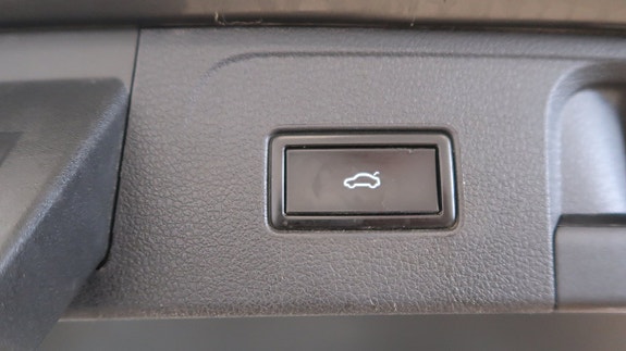 Volkswagen Passat 18 of 19