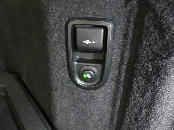BMW 530e 13 of 15