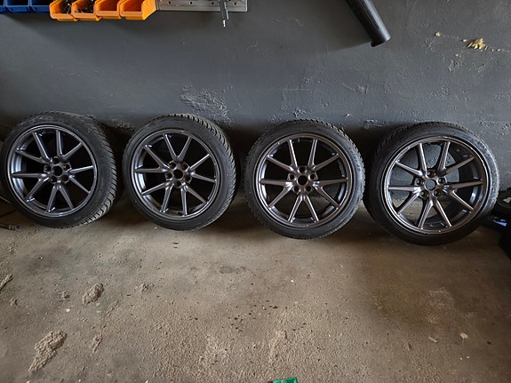 Tesla Model 3 12 of 16