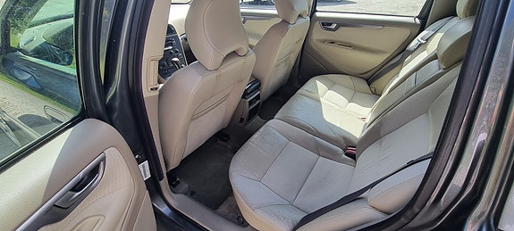 Volvo V70 5 of 8