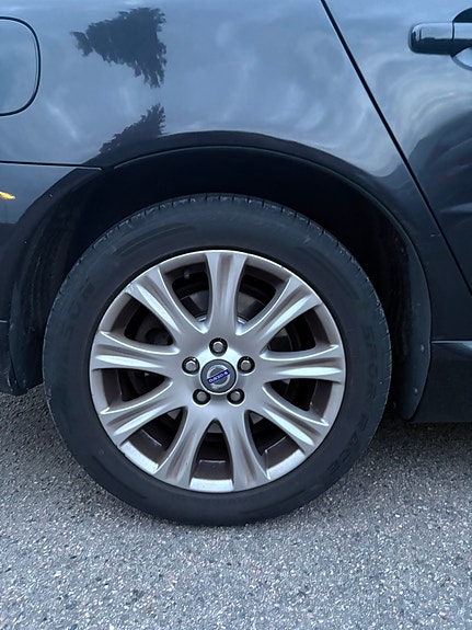 Volvo S80 3 of 5