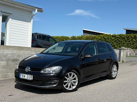 Volkswagen Golf VII 5 of 12