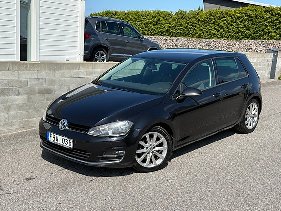 Volkswagen Golf VII 3 of 12