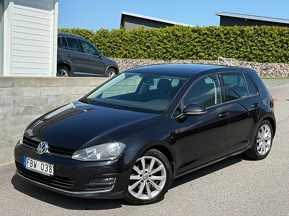 Volkswagen Golf VII 12 of 12