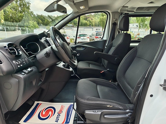 Renault Trafic 12 of 28
