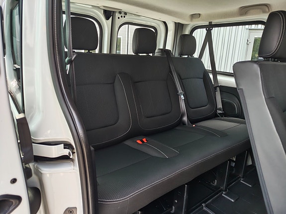 Renault Trafic 20 of 28