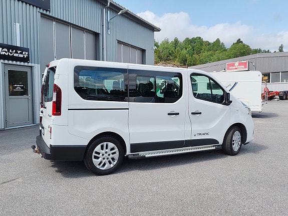 Renault Trafic 4 of 28