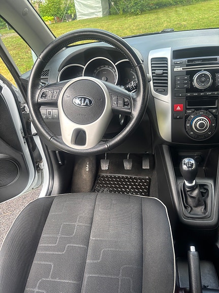 Kia Venga 8 of 8