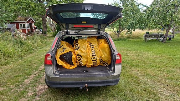 Volvo V70 4 of 8