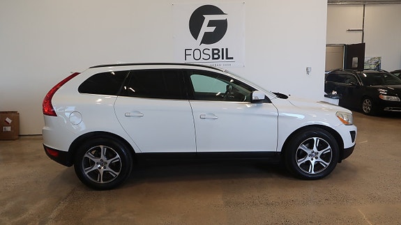 Volvo XC60 3 of 18