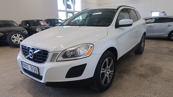 Volvo XC60 7 of 18