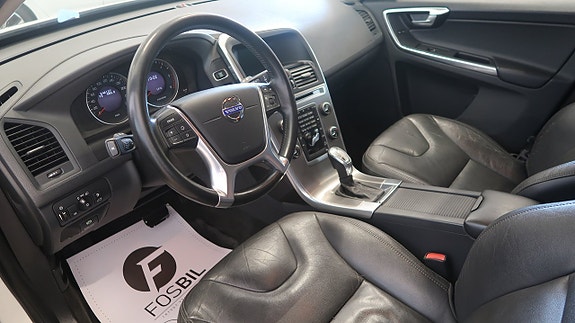 Volvo XC60 9 of 18
