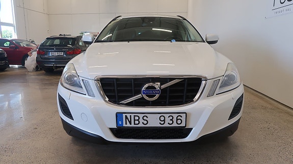 Volvo XC60 8 of 18