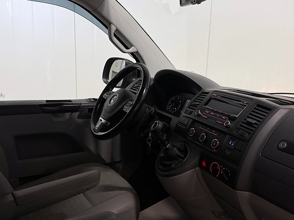 Volkswagen Transporter 4 of 15