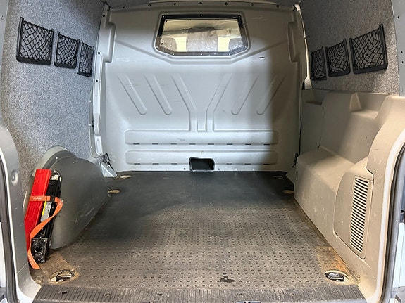 Volkswagen Transporter 11 of 15