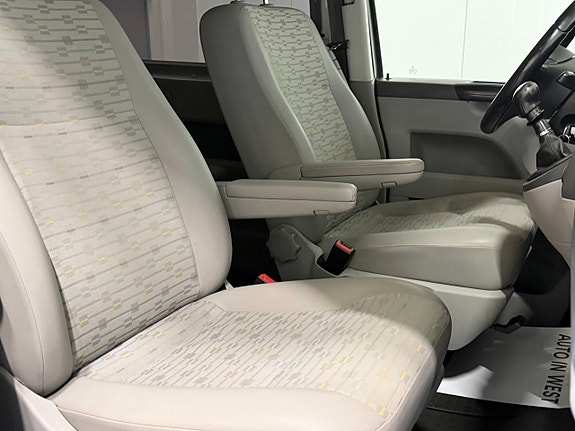 Volkswagen Transporter 6 of 15