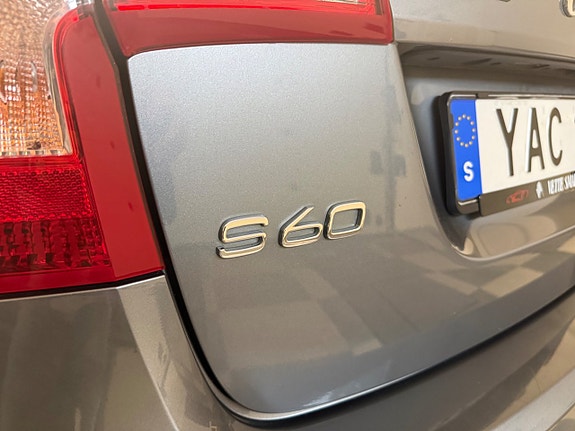 Volvo S60 Cross Country 17 of 21