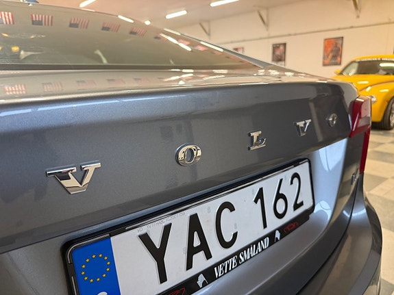 Volvo S60 Cross Country 18 of 21