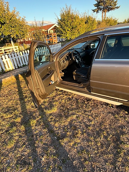 Volvo XC70 8 of 27
