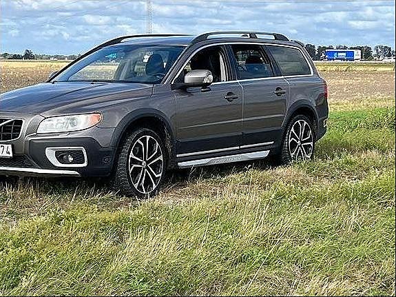 Volvo XC70 15 of 27