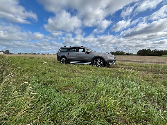 Volvo XC70 13 of 27