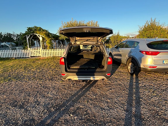 Volvo XC70 10 of 27
